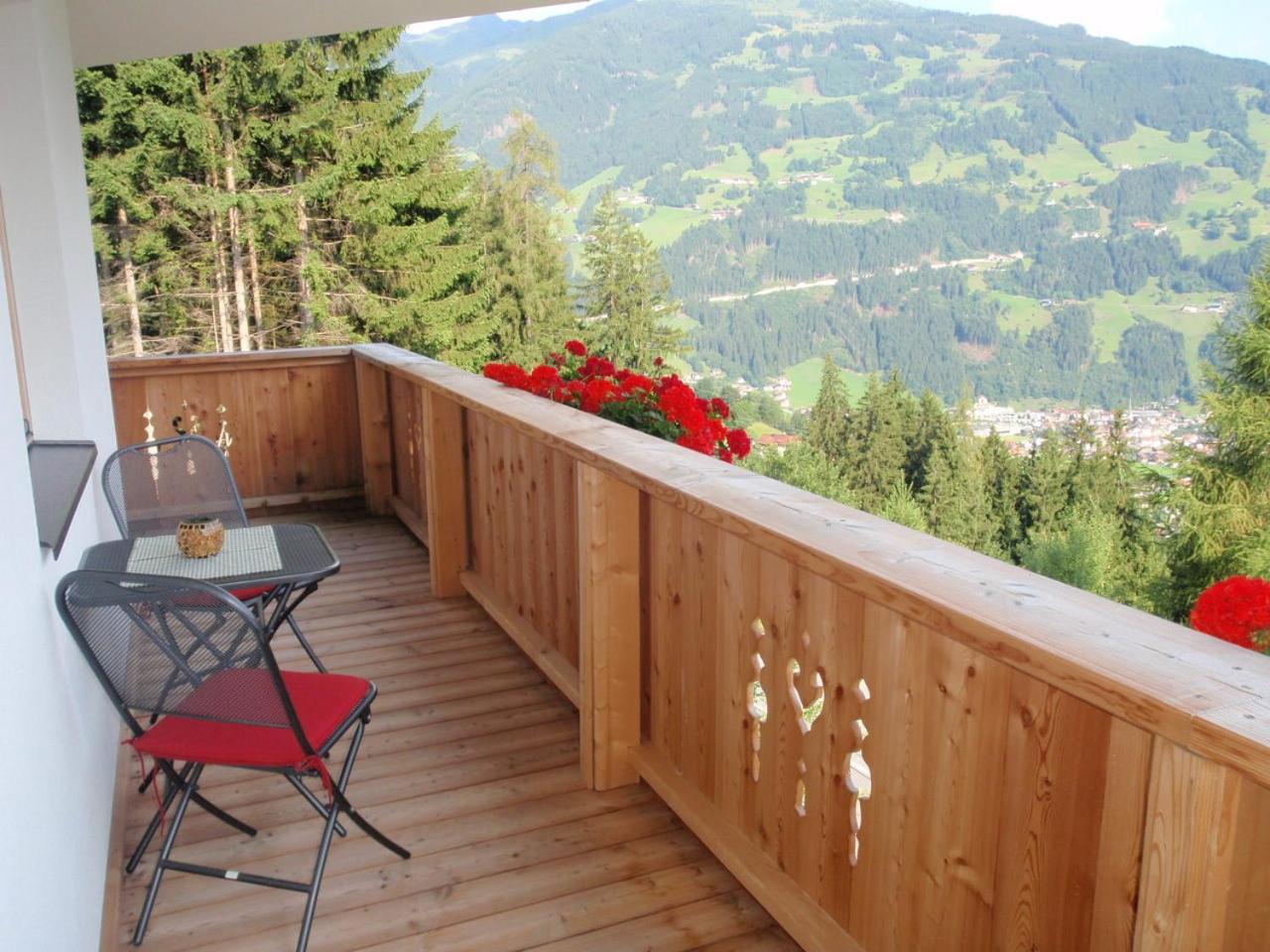 Landhaus Alpenjaeger Hainzenberg Quarto foto