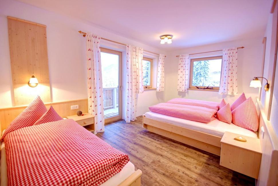 Landhaus Alpenjaeger Hainzenberg Quarto foto