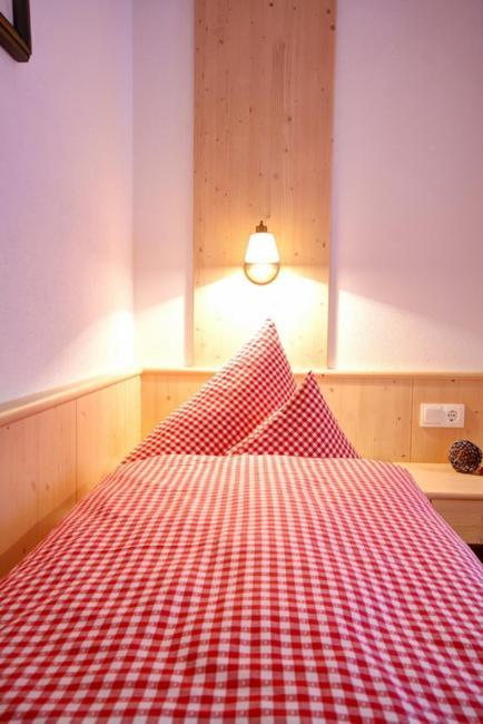 Landhaus Alpenjaeger Hainzenberg Quarto foto